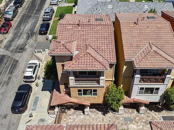 4th image of 10121 W Amber Ct