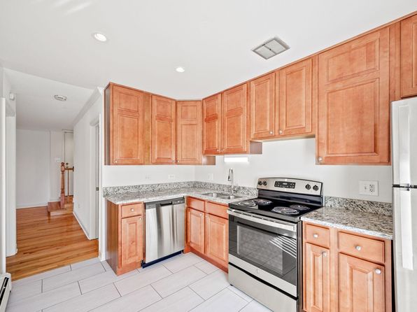 Natural Falls Resort Apartments | 7940 Janes Ave, Woodridge, IL