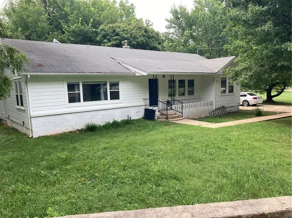 1781 N Old Wire Rd, Fayetteville, AR 72703