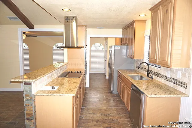 7634 Susan Elaine St — Photo 11