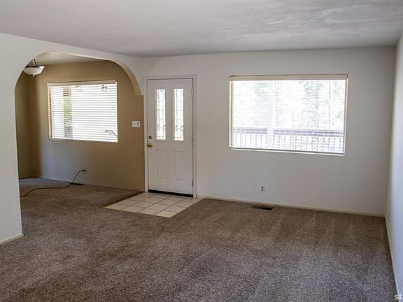 5th image of 835 Cholula St