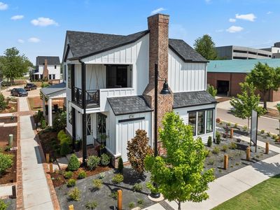 225 W 1st St #125, Edmond, OK, 73003