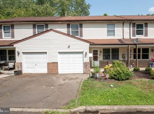 26 Bowling Green Ave #B-2, Morrisville, PA 19067