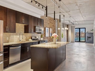 212 N 1st St APT 112, Minneapolis, MN, 55401