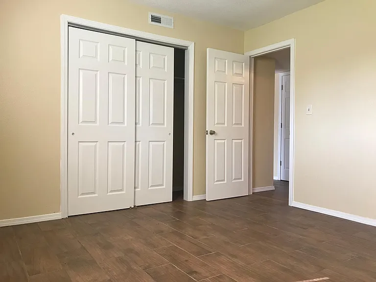 4 Village Dr #3 — Photo 3