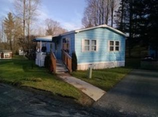 2 Cypress Ln, Pittsfield, MA 01201