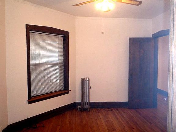 5th image of 4201 N Ashland Ave APT 1
