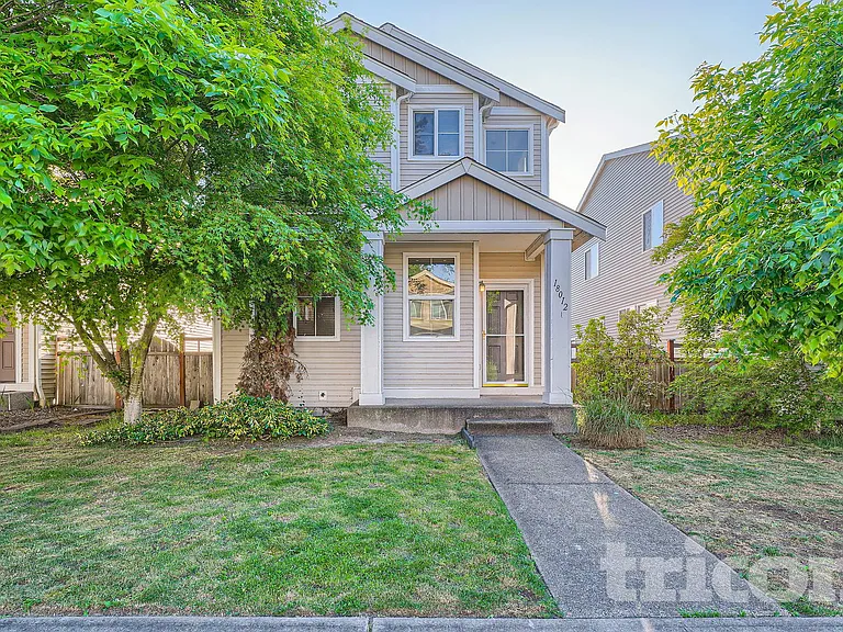 18012 17th Avenue Ct E — Photo 2