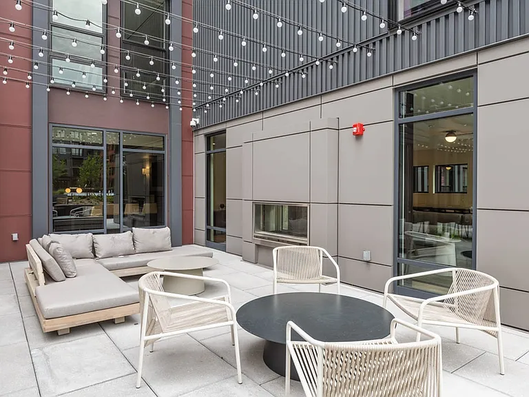 Courtyard Lounge