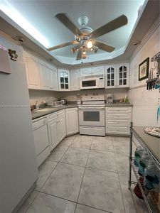 3180 S Ocean Dr APT 204, Hallandale, FL, 33009