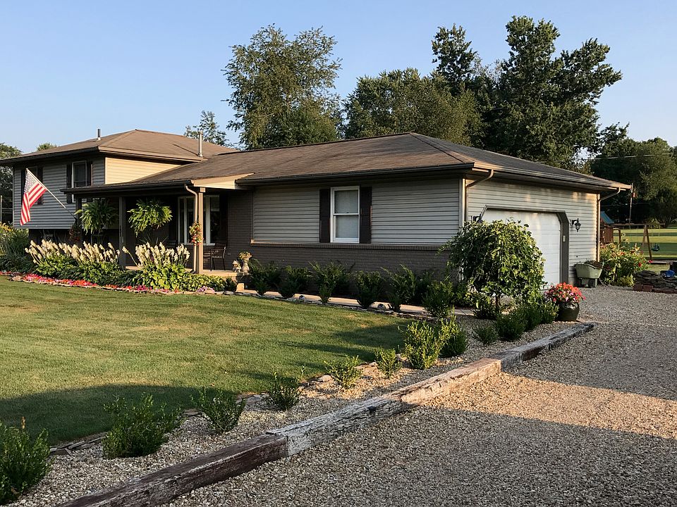 1st image of 131 Flowers Dr W