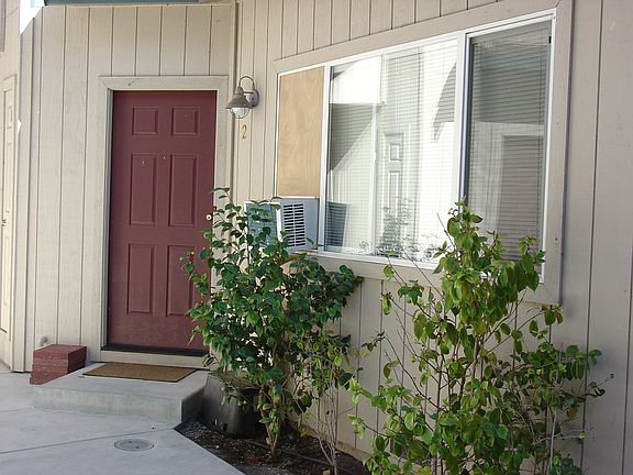2nd image of 1005 3rd St #2