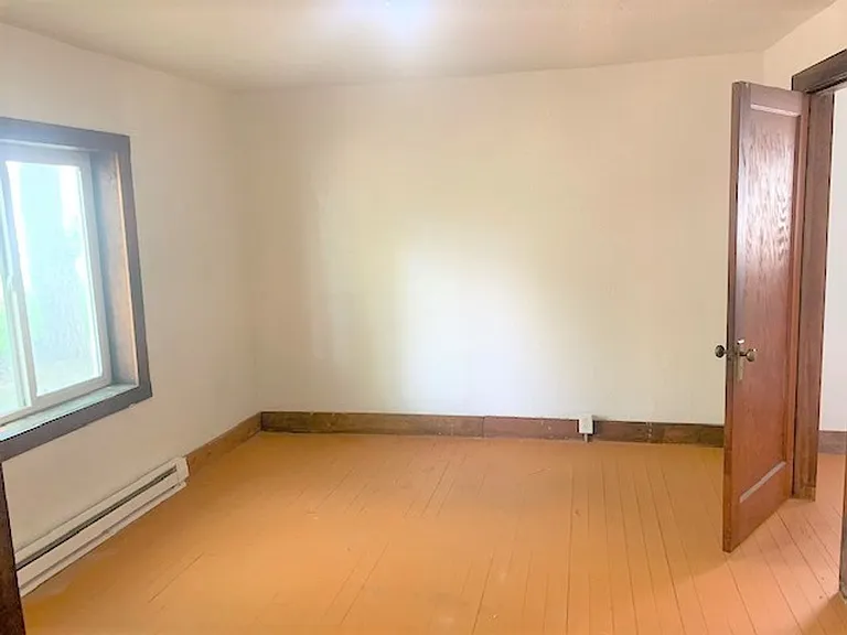 908 Cedar St — Photo 7