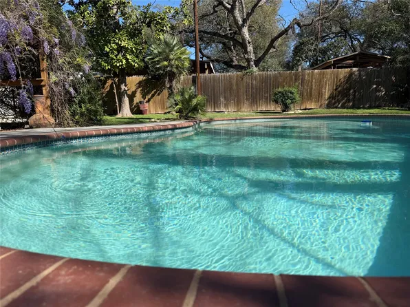 (undisclosed Address), Austin, TX 78745