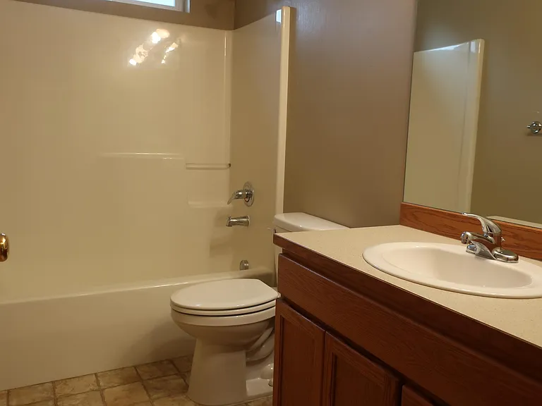 2514 Aviation Dr — Photo 12