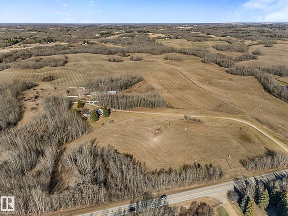 3rd image of 53014 Range Rd #13