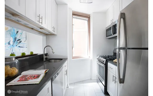 Sold by Douglas Elliman | media 25