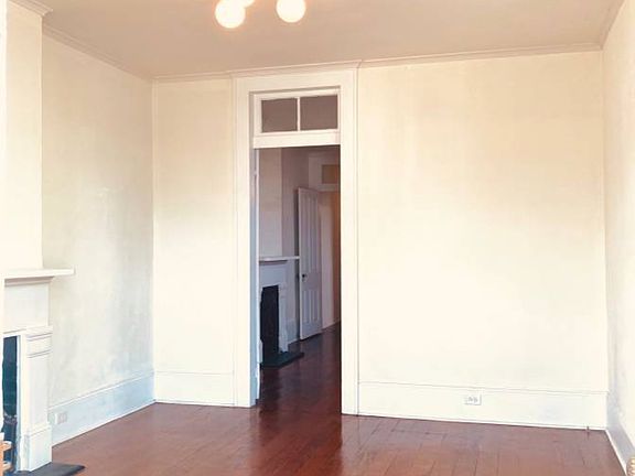 2nd image of 2427 Burgundy St