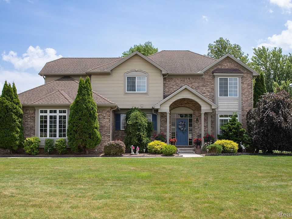 1st image of 25663 Pond View Dr