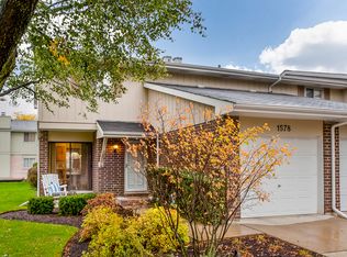 1578 Brittany Ct, Wheaton, IL