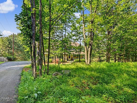 3rd image of 2587 Lake Ariel Hwy