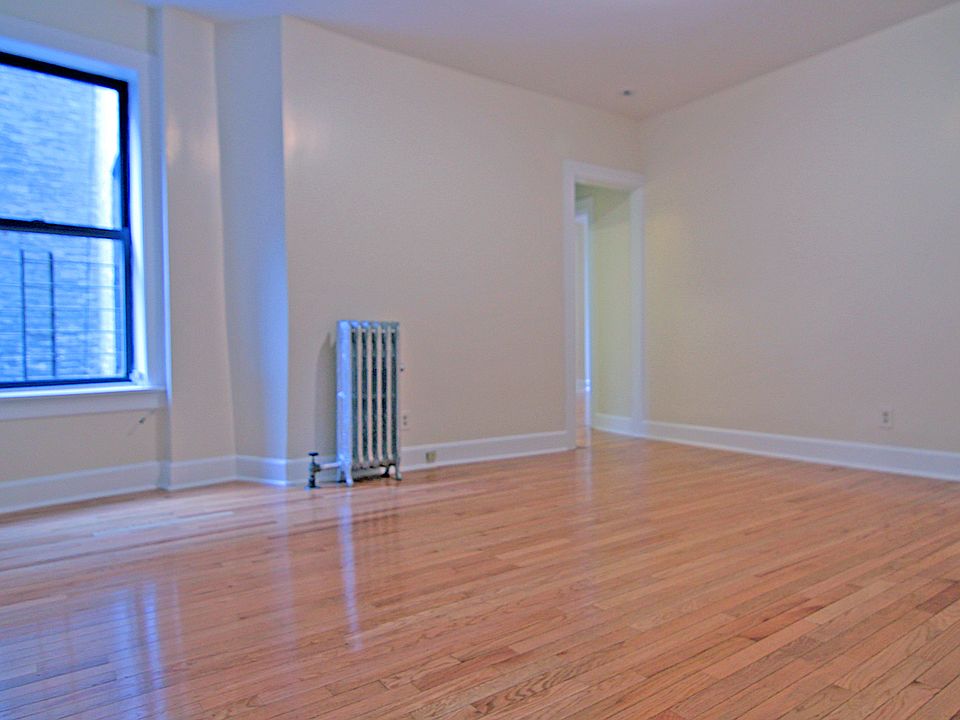 1st image of 192 Bradhurst Ave #16