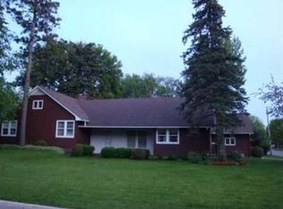 1021 Meadow Ln, Willmar, MN 56201