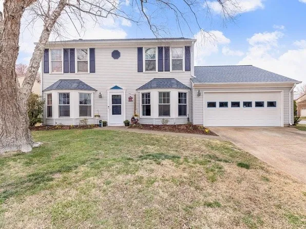 1850 Bloomfield Dr, Virginia Beach, VA 23453