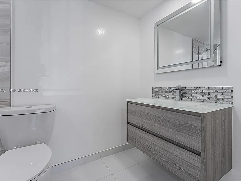 8340 Harding Ave #201 — Photo 24