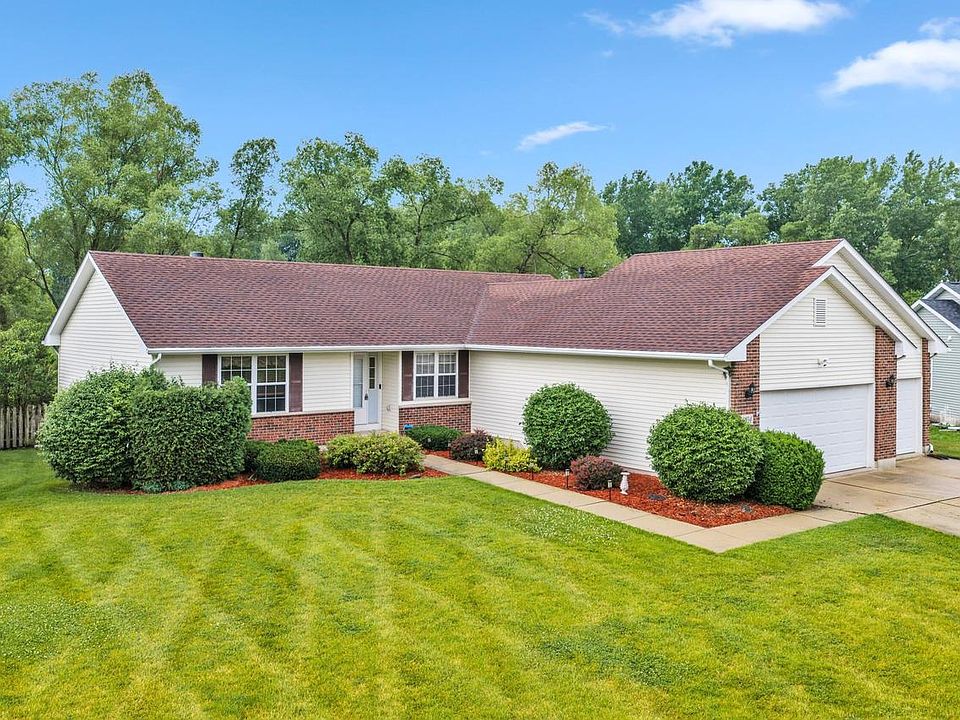 1st image of 1404 Willow LANE