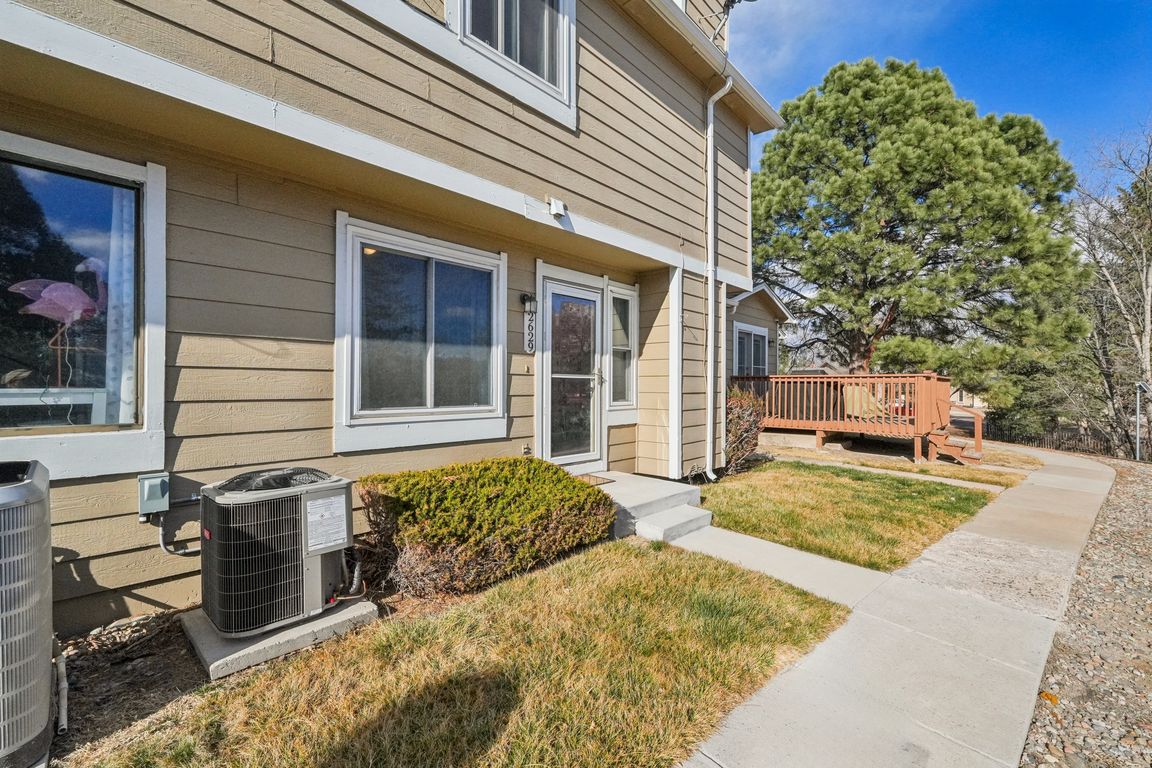 Hearthwood Ln-S2002-002.jpg