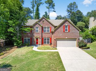 28 Stonehenge Ct, Cumming, GA 30041