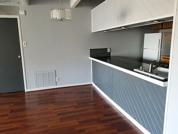 4th image of 777 N Washington St APT 302