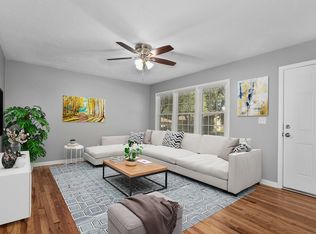 711 SW 7th St, Lees Summit, MO 64081