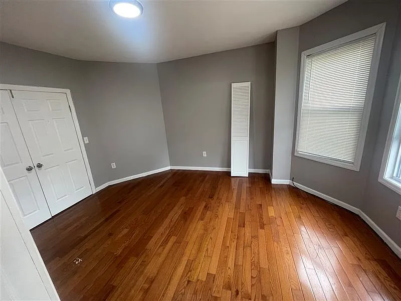 3 bed, 1131 sqft, $2,299 — Photo 2