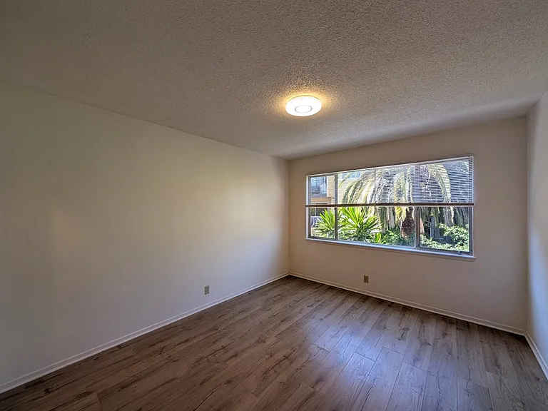 1925 Delaware St #2D — Photo 13