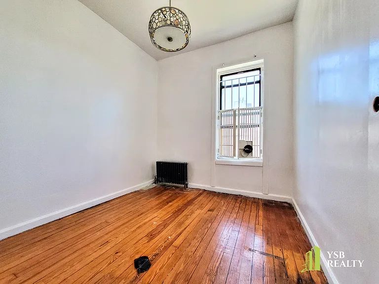 332 Vernon Ave #11 — Photo 13