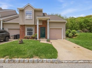 64 Cambridge E, Oxford, NJ 07863