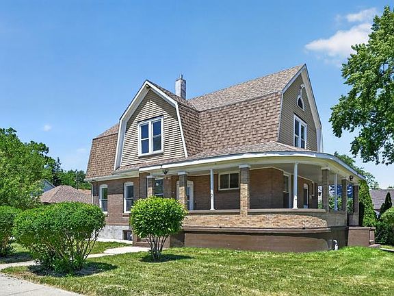3rd image of 558 N Crystal Ave