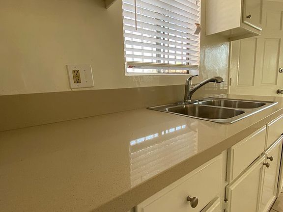 4th image of 3374 Josephine St APT A
