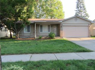 2646 Avalon Dr, Troy, MI 48083
