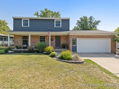 2212 Shawnee Dr SE, Grand Rapids, MI, 49506