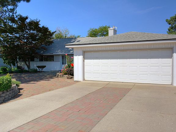 3rd image of 1215 E 57th Ave