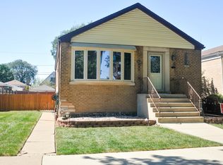 6212 S Neenah Ave, Chicago, IL 60638