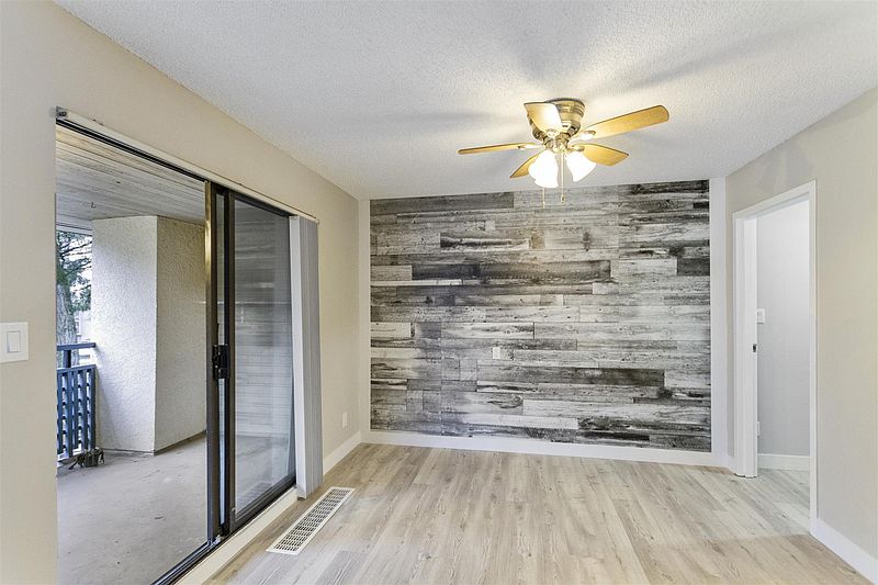 Surrey Townhouse for rent - 2 Bedrooms — photo 8