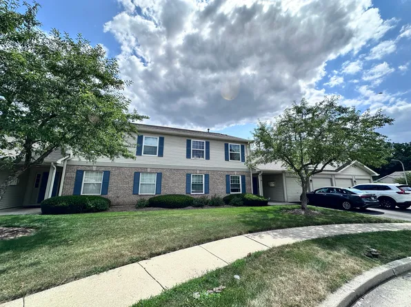 1011 Sommerset Ct APT A, Elgin, IL 60120