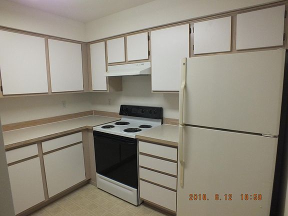 5th image of 12549 28th Ave NE