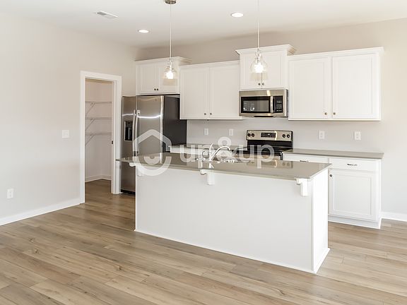 4th image of 238 John Harold Dr