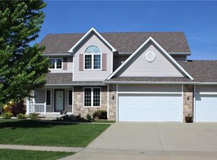 2808 149th St, Urbandale, IA 50323