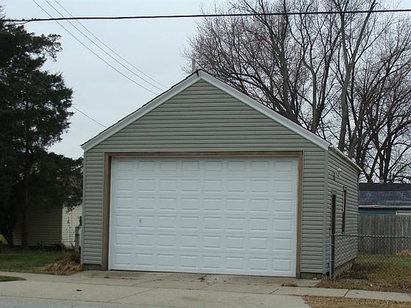 4th image of 3796 Highway Ave